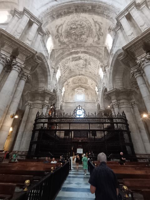 Cadiz_Cathedrale__3_.jpg