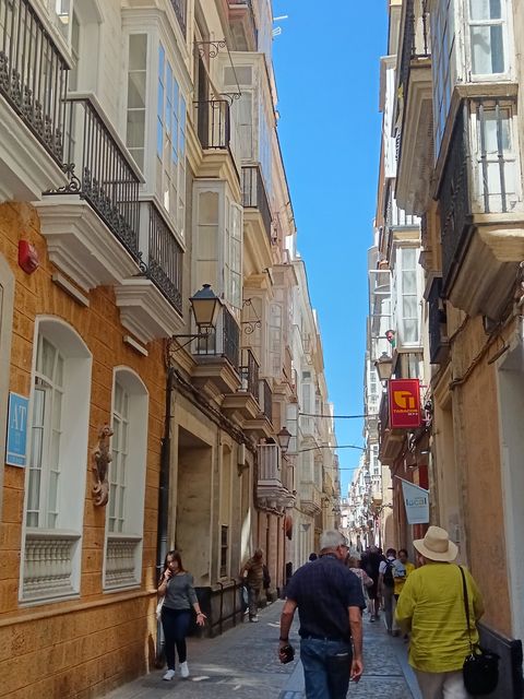 cadiz_rue_matin__6_.jpg