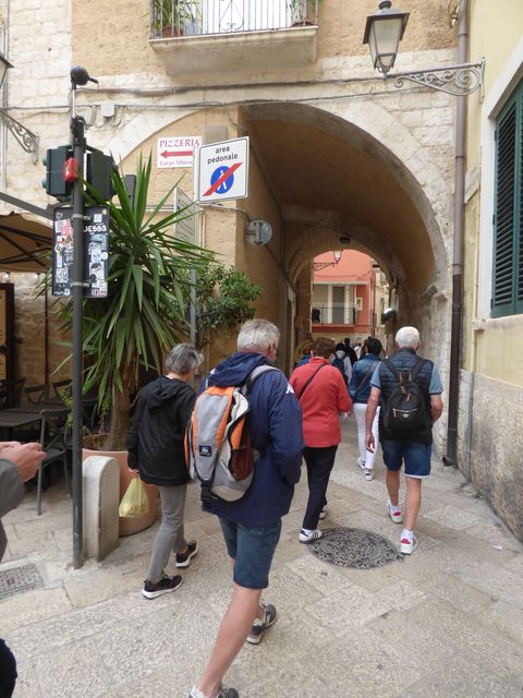 Bari_rue__13_.JPG, juin 2025 Bari_rue__13_.JPG