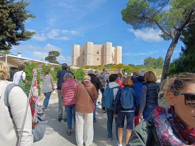 Castel_del_Monte__1_.jpg, juin 2025 Castel_del_Monte__1_.jpg