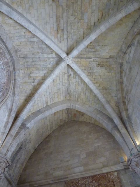 Castel_del_Monte__20_.JPG, juin 2025 Castel_del_Monte__20_.JPG