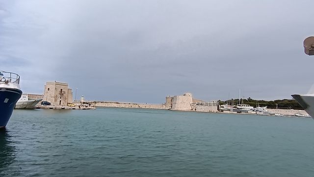 Port_2.jpg, juin 2025 Port_2.jpg